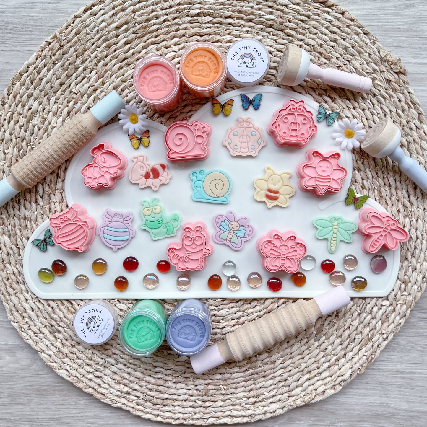 Garden Insects and Bugs Cutter Party Pack