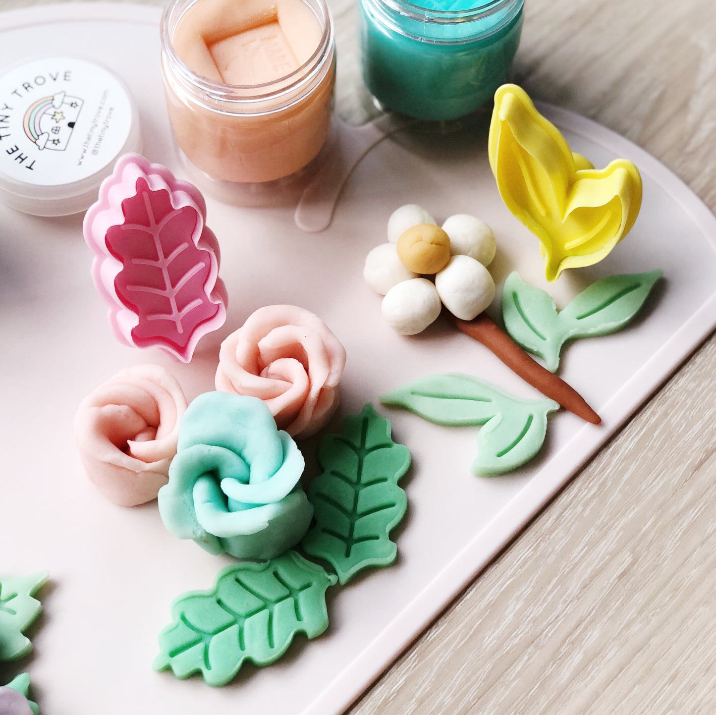 Wild Leaf Plunger Cutters Set
