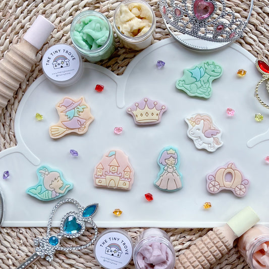 Once Upon a Time Fairytale Land Cutters Set