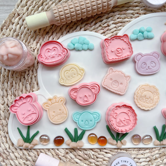 Faces of the Jungle Safari Animal Cutter Party Pack