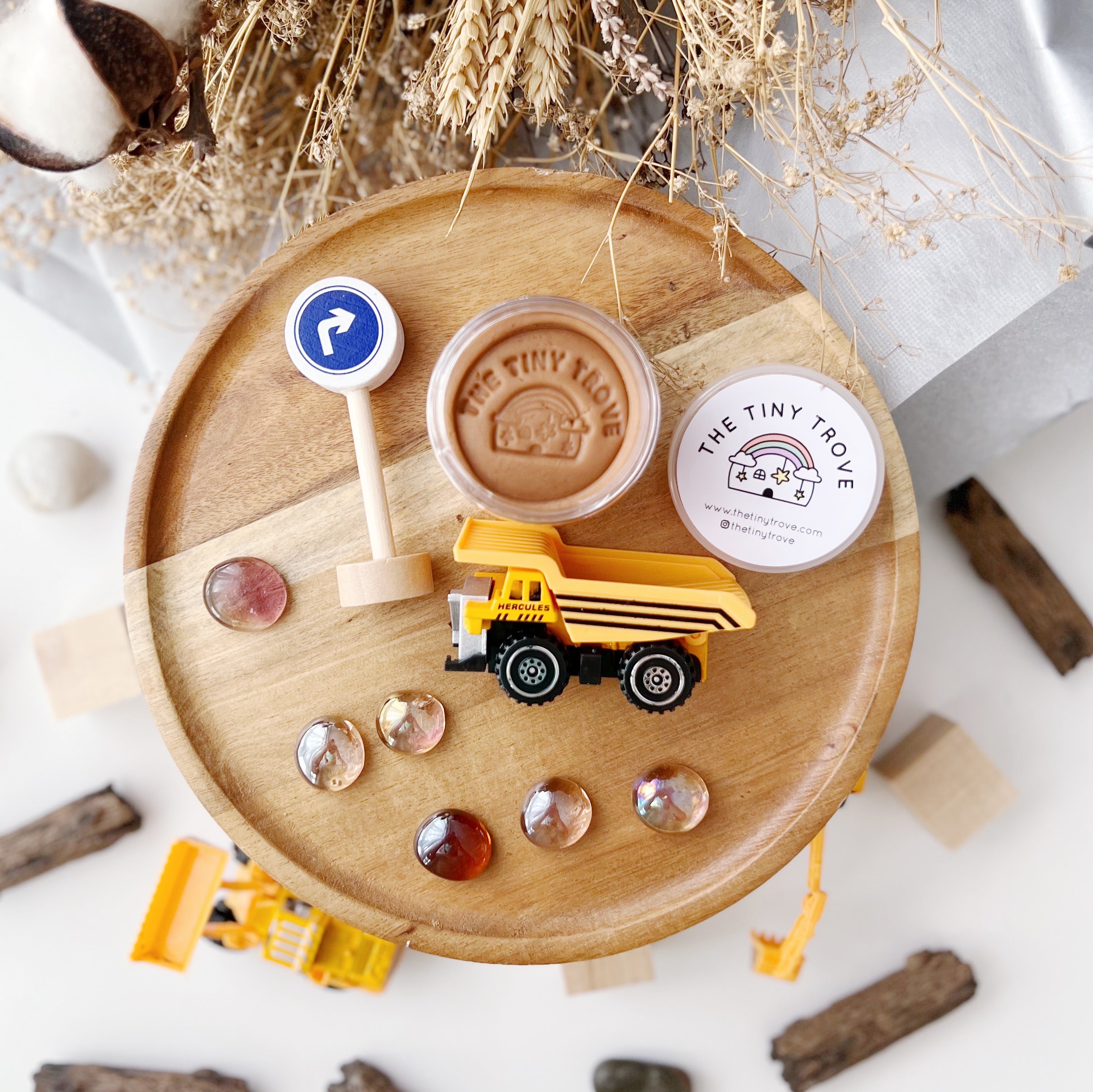 Construction Theme Play Dough Party Pack