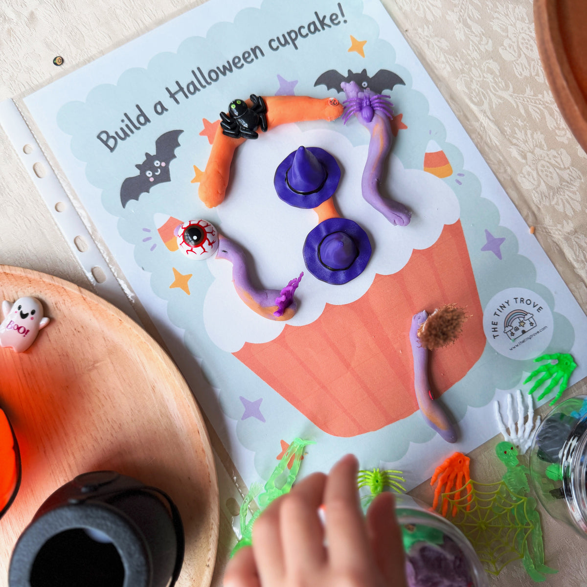 Halloween Magic & Spooky Sensory Play 🎃👻(Free Printables)