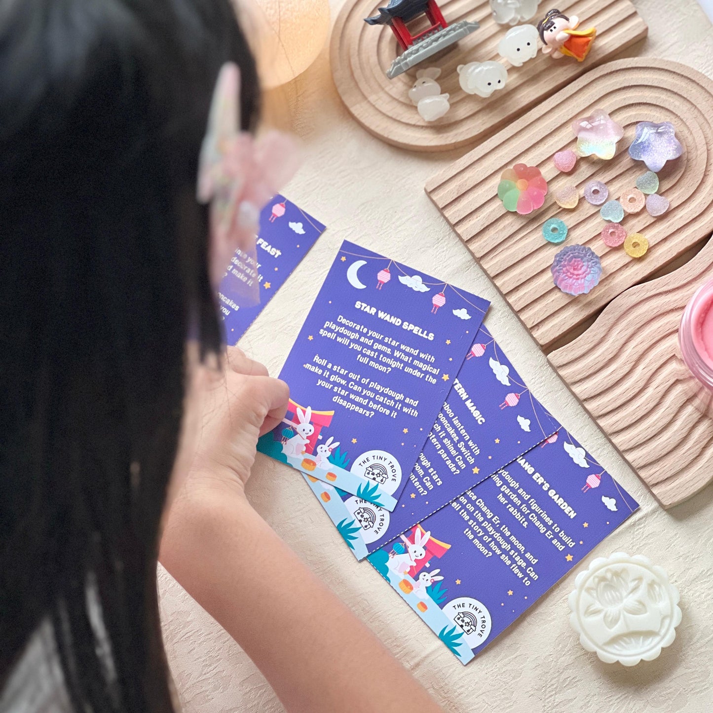 Glowing in the Moonlight Mid-Autumn Mooncake Kit