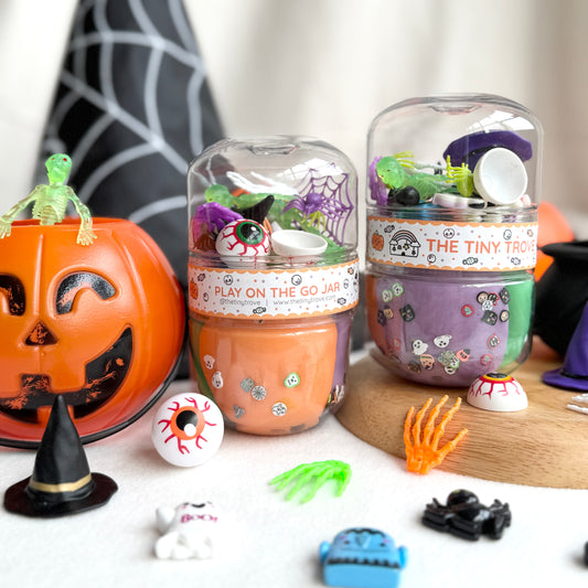 (Play Dough) Spooky Little World – Halloween Play on the Go Jar