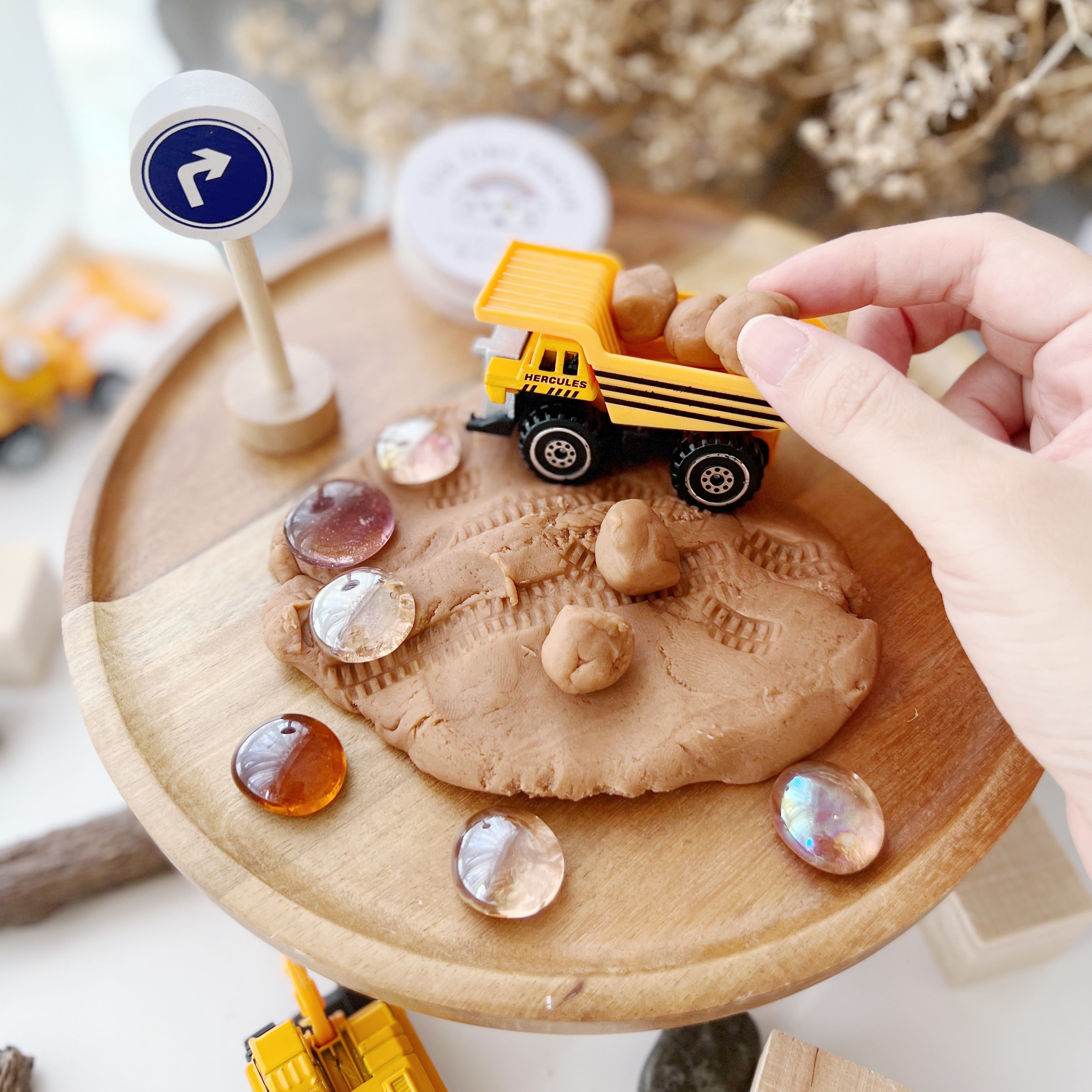 Construction Theme Play Dough Party Pack