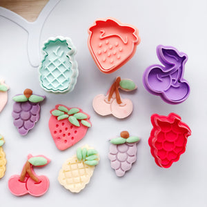 Fruit Delight Plunger Cutters Set