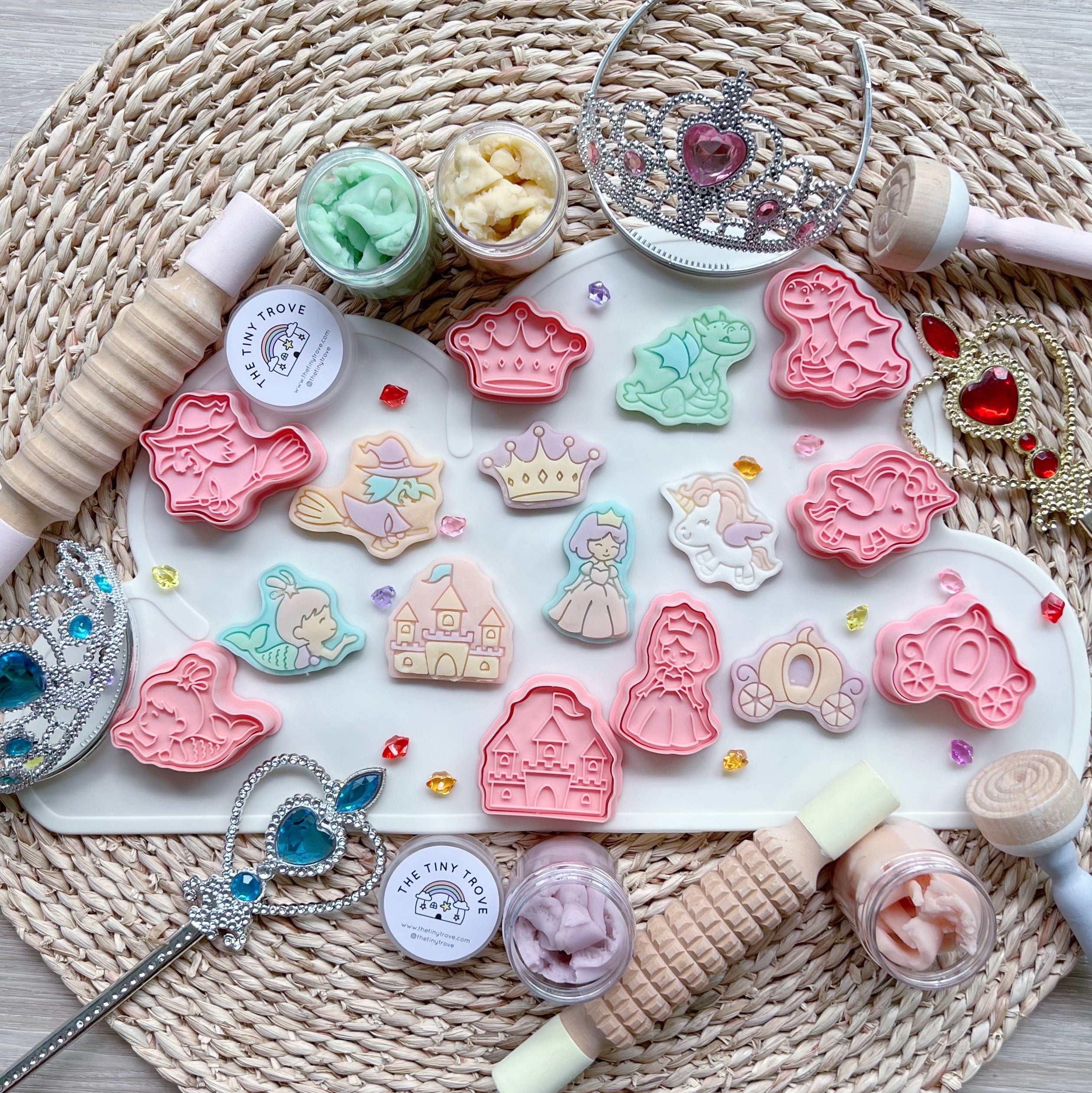 Once Upon a Time Fairytale Land Cutters Set