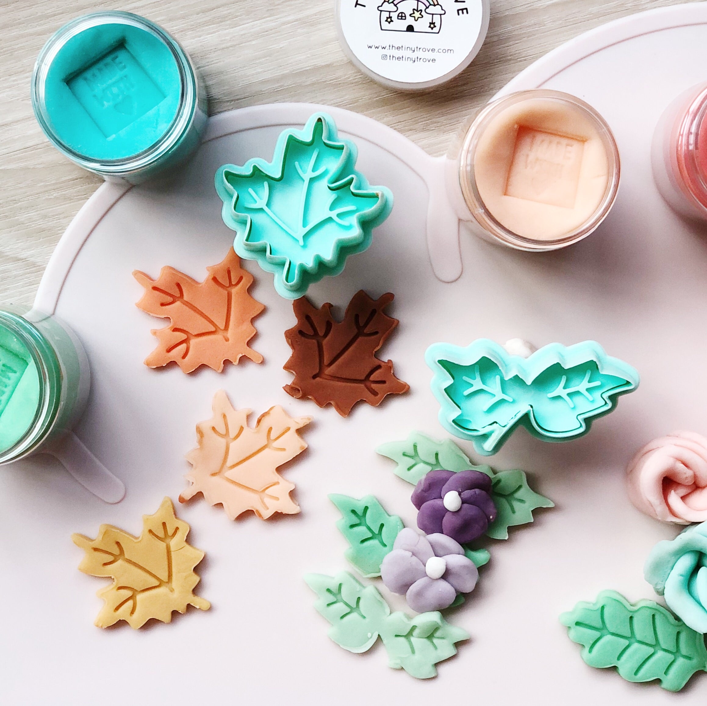 Wild Leaf Plunger Cutters Set