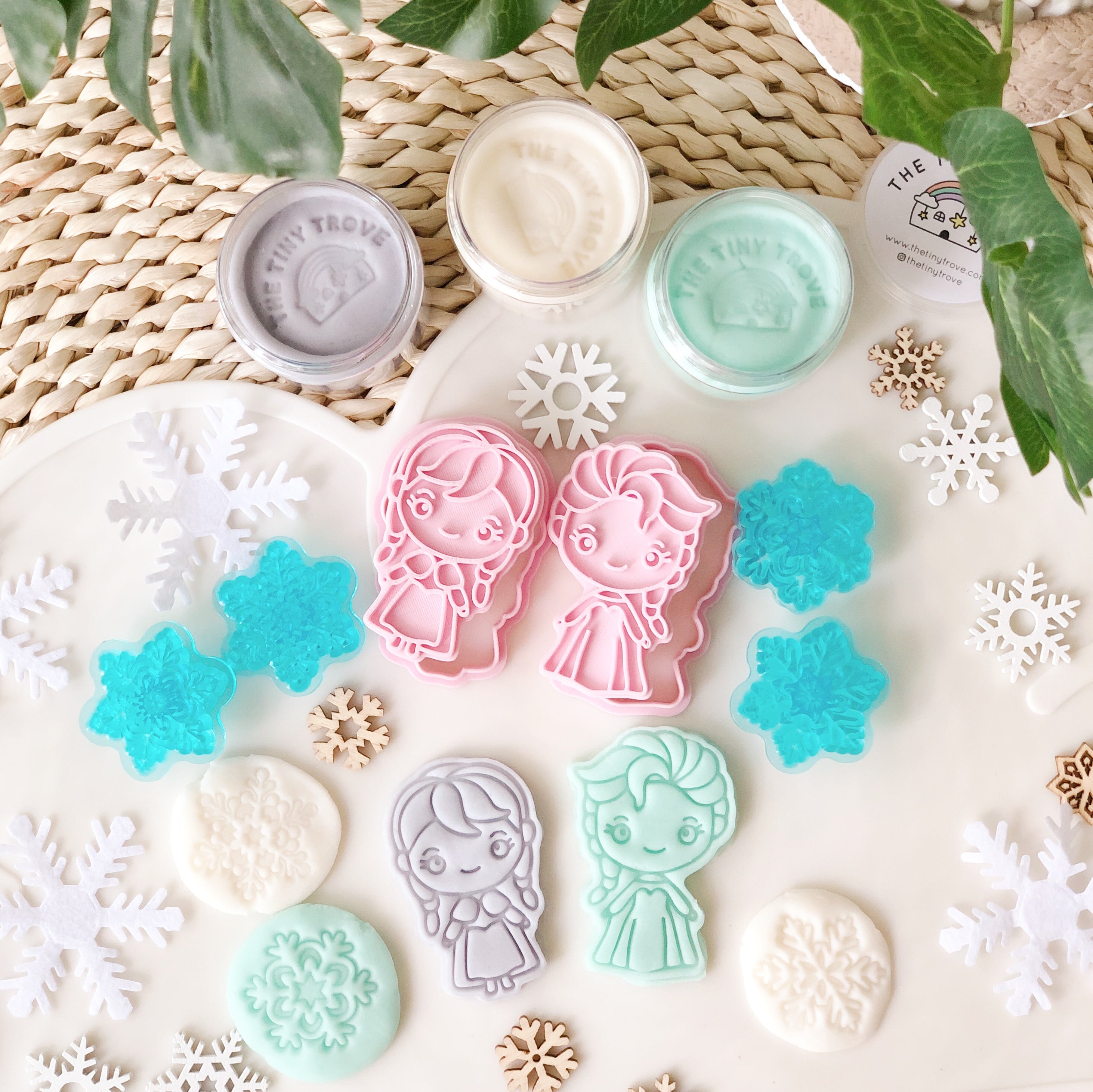 Snow Princesses Play Dough Kit