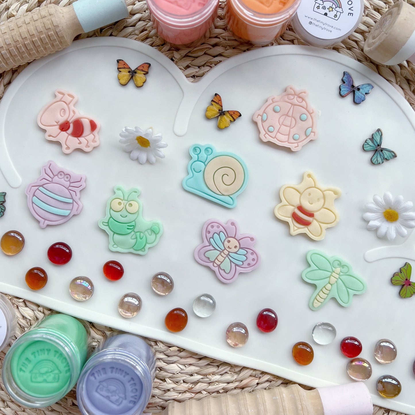 Garden Insects and Bugs Cutter Party Pack
