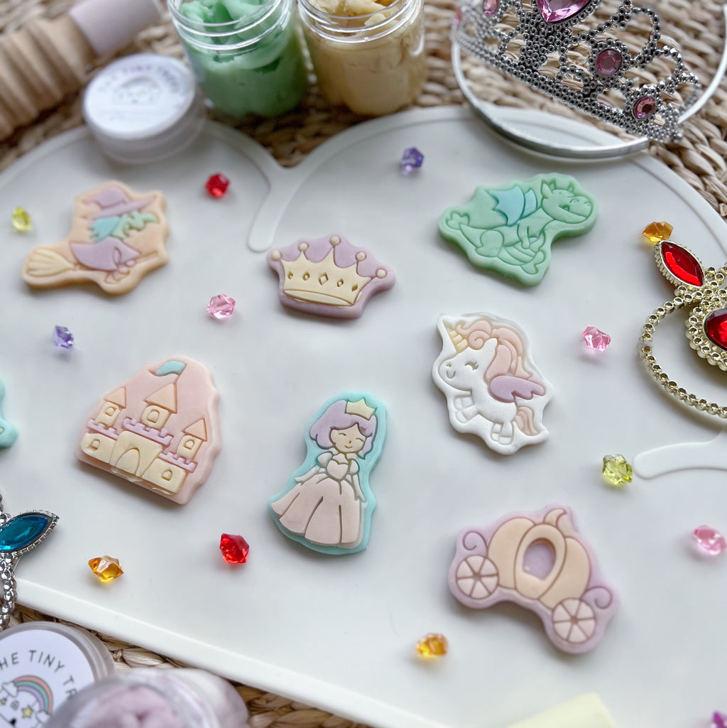 Once Upon a Time Fairytale Land Cutters Set